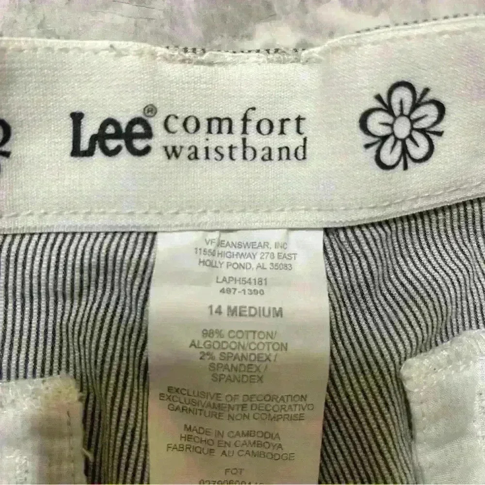 Lee Shorts Womens Size 14 Medium Comfort Waistband Stretch Striped Bermuda Beach - Picture 7 of 8